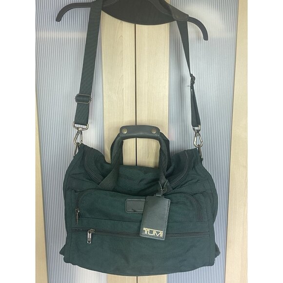 Tumi Ballistic Nylon 18” Duffel Overnight Travel Bag Forest Green Vintage Gym - Picture 1 of 10